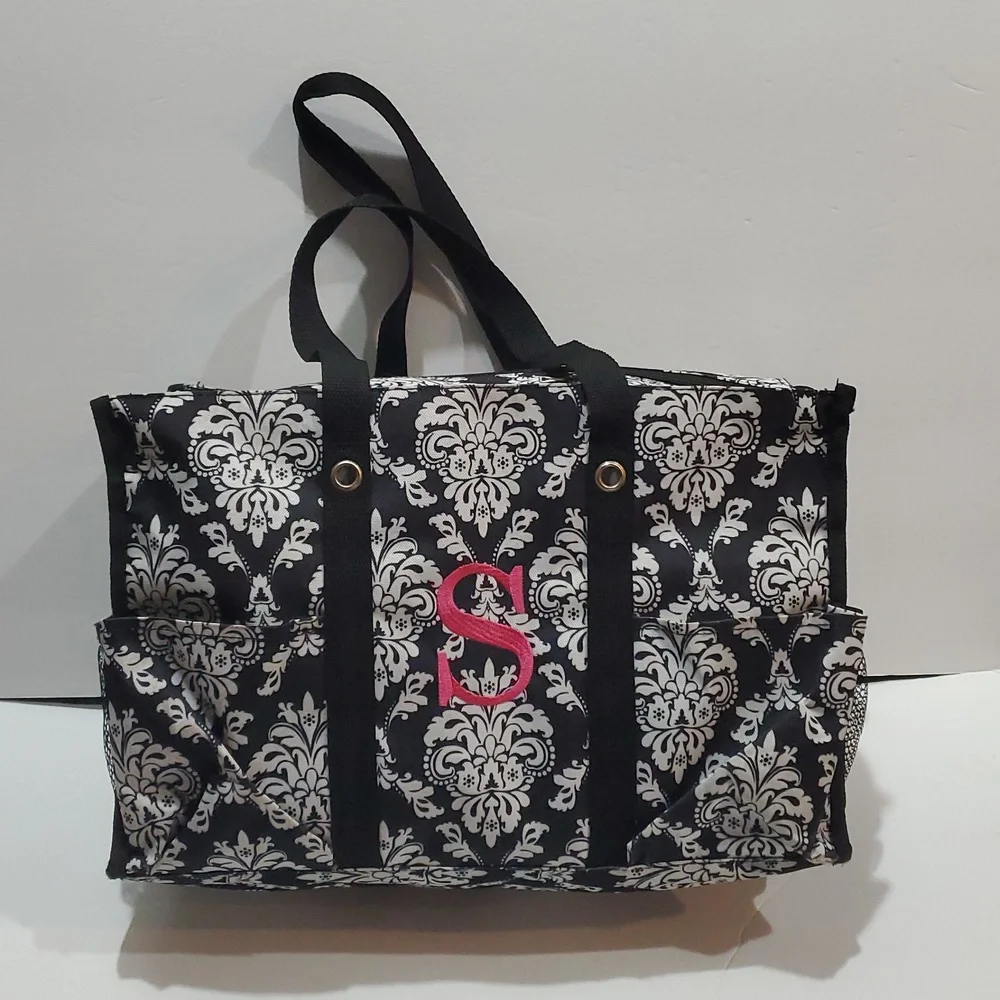 Damask Canvas Utility Tote With Zipper Monogrammed S in PINK